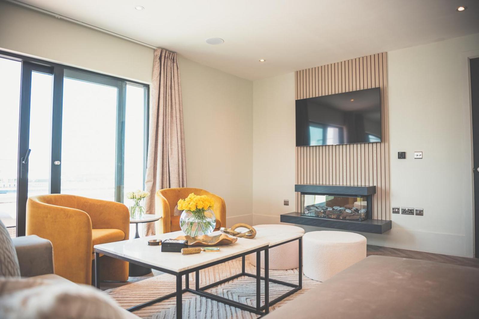Novu Waterfront Apartment
